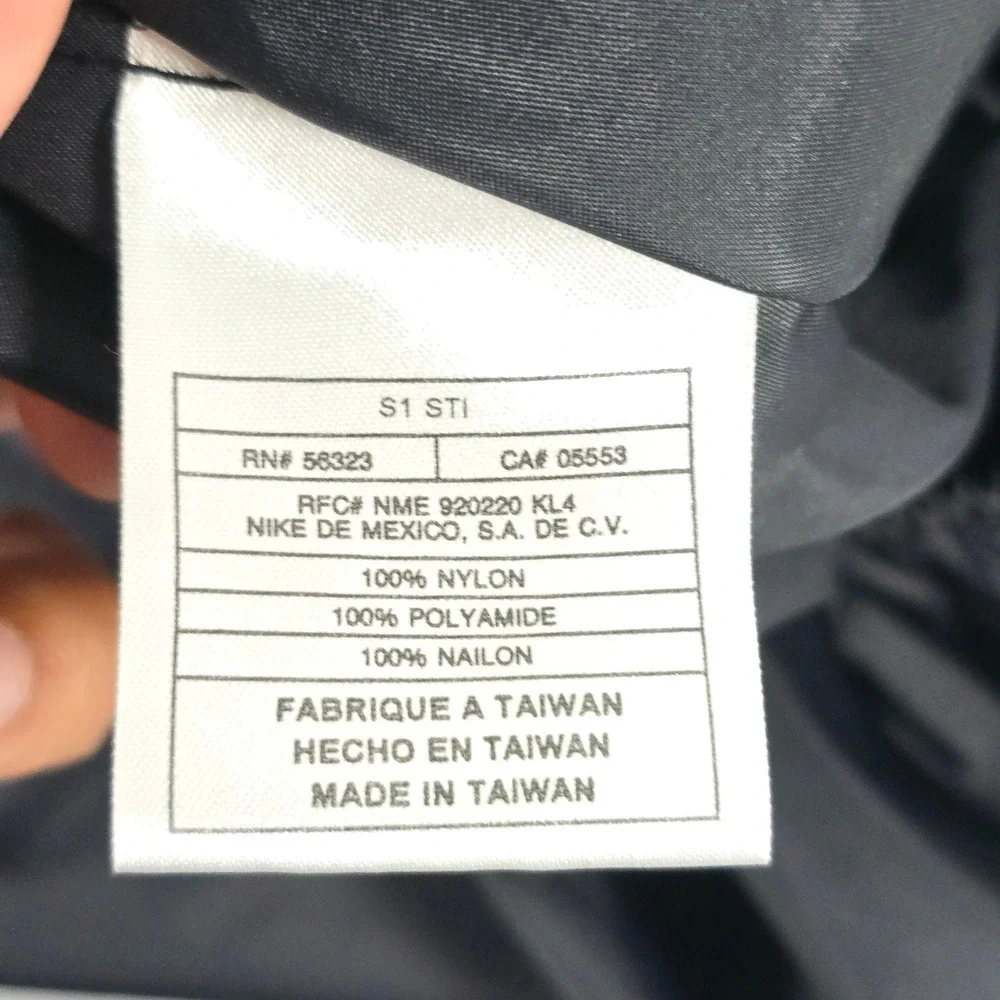 Nike Mens Large Black Nylon Track Pants Windbreaker Zipper Leg Swoosh RN 56323